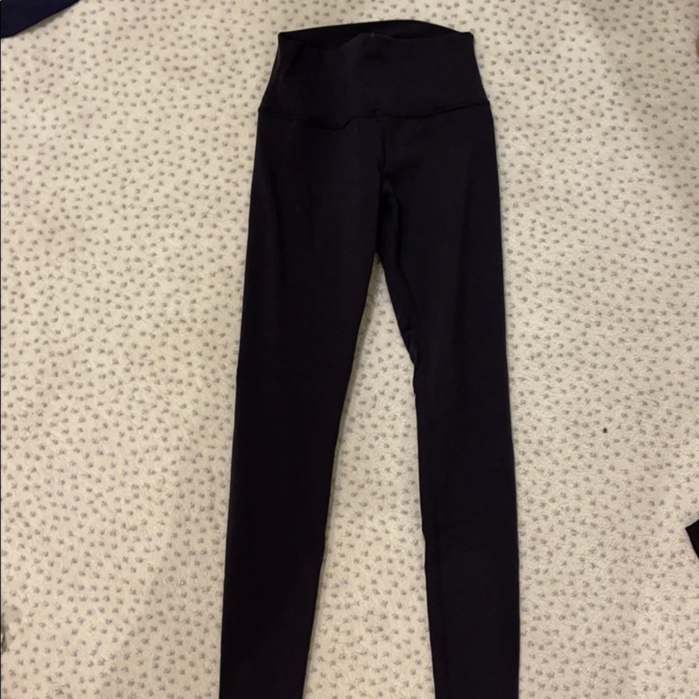 Alo Yoga plain black high waisted leggings